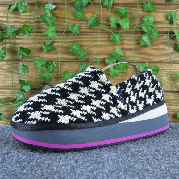 Zhenzee Women's Houndstooth Slip-On Black Fabric Sz 7-7.5 Medium  Used‎ 2025 - Picture 1 of 6